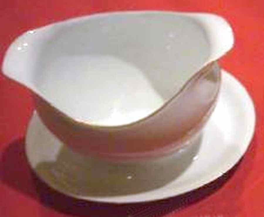 Leda Gravy Boat with Attached Underplate by Bing & Grondahl-1