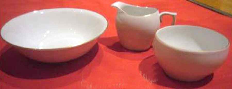 Leda Creamer by Bing & Grondahl-1