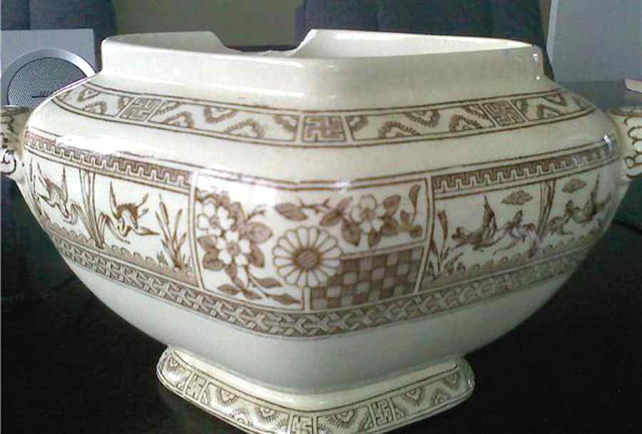 Kioto Brown Round Vegetable No Lid by Bates Gildea & Walker-1