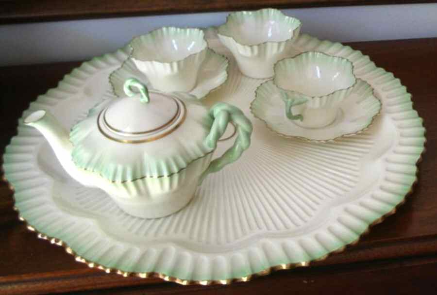 Hexagon-Green Round Tray by Belleek Pottery (Ireland)-1