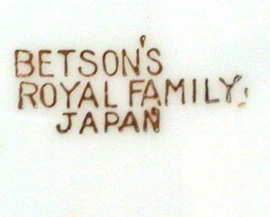 Royal Family Dinner Plate by Betsons-1