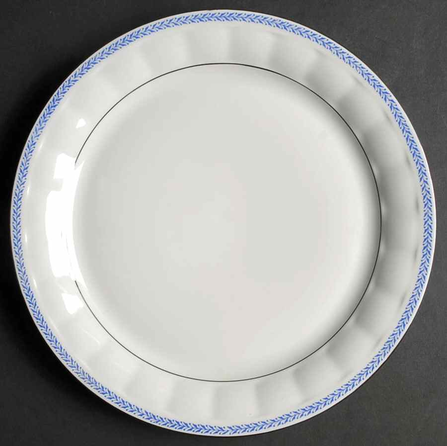 St Nazare Dinner Plate by Baum Brothers-1