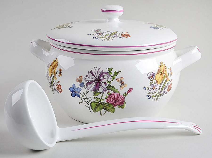 BNA13 Tureen & Lid w/Ladle by Bernarda-1
