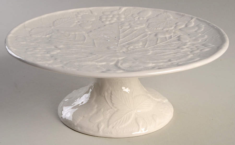Strawberry and Grape Leaf Pale Green (Davenport) 9" Diameter Pedestal Cake Stand by Burgess & Leigh-1