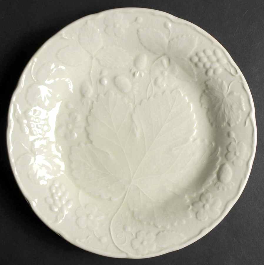 Strawberry and Grape Leaf Pale Green (Davenport) Dinner Plate by Burgess & Leigh-1