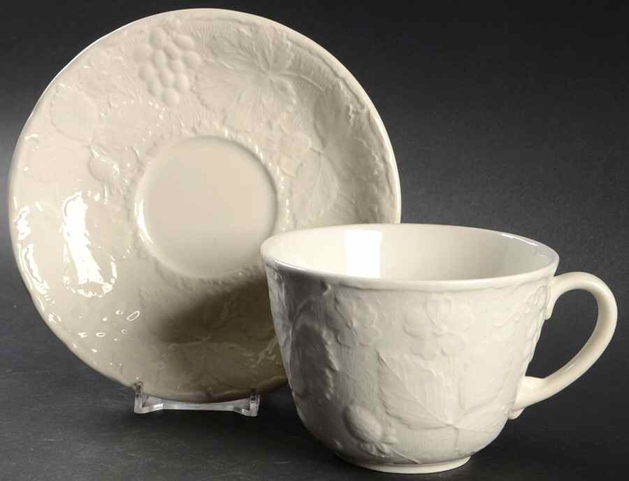 Strawberry and Grape Leaf Pale Green (Davenport) Breakfast Cup & Saucer Set by Burgess & Leigh-1