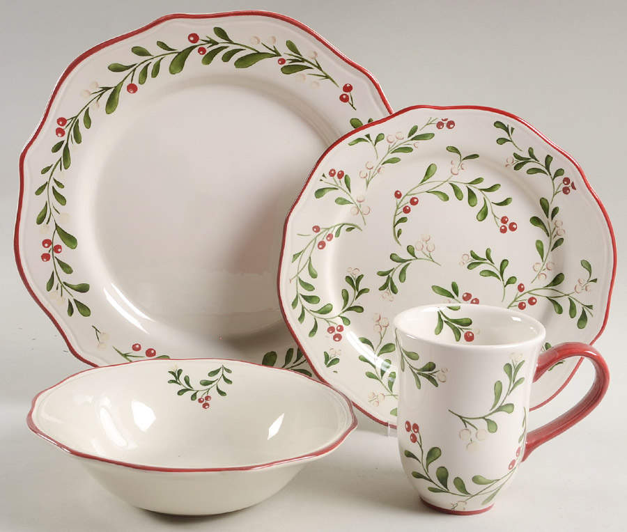 Mistletoe 4 Piece Place Setting by Better Homes and Gardens-1