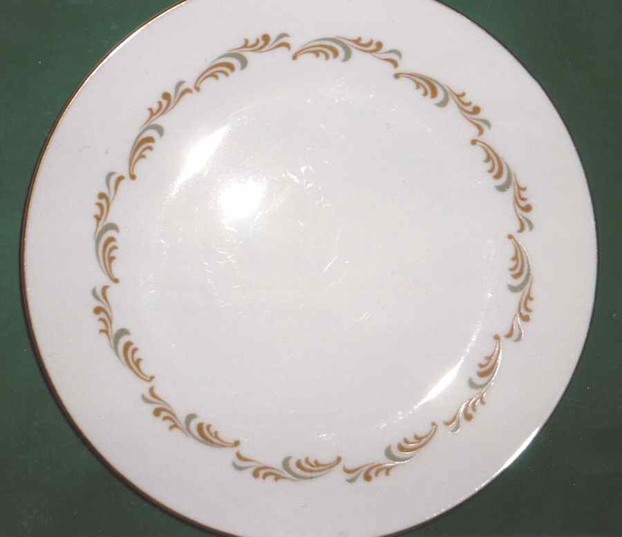 Miriam Dinner Plate by Berkeley House-1