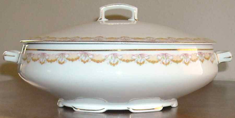 BUY7 Round Covered Vegetable by Burley & Co-1