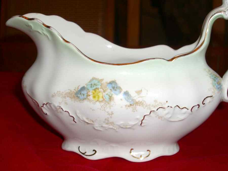 W619 Gravy Boat by Bishop & Stonier-1