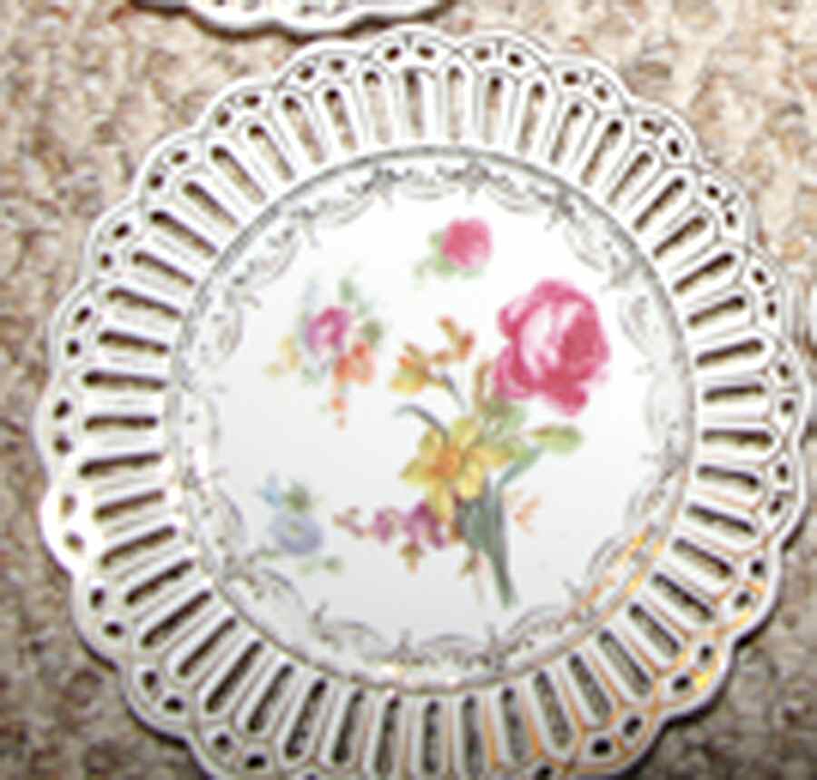 Dresden Flowers Dinner Plate by Schumann - Bavaria-1