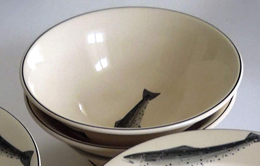 BTW7 9" Round Vegetable Bowl by Emma Bridgewater-1