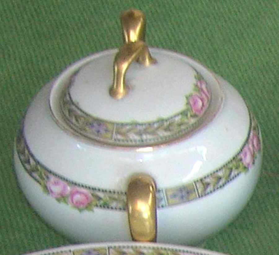 BOJ94 Sugar Bowl & Lid by Jean Boyer (Limoges)-1
