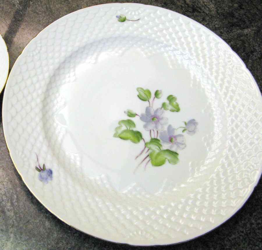 BIG84 Dinner Plate by Bing & Grondahl-1