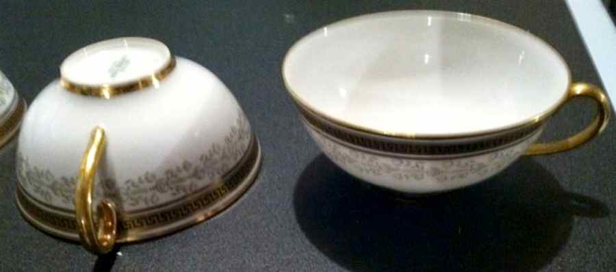 BWM21 Footed Cup by Brown, Westhead & Moore-1