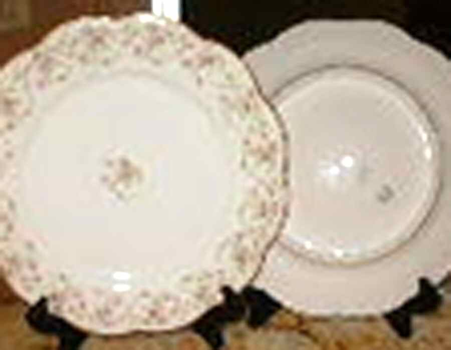BOG127 Dinner Plate by George Borgfeldt-1