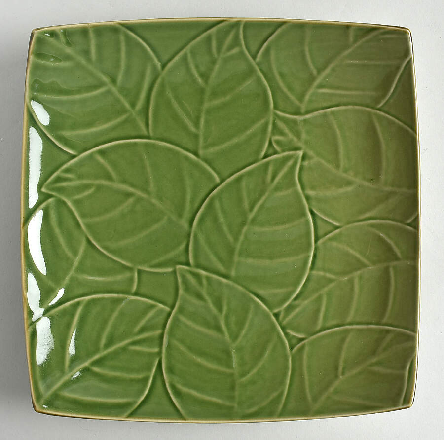 Tea Leaves Green Dinner Plate by Baum Brothers-1
