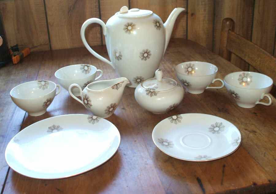 BAV431 Salad Plate by Bavaria-1