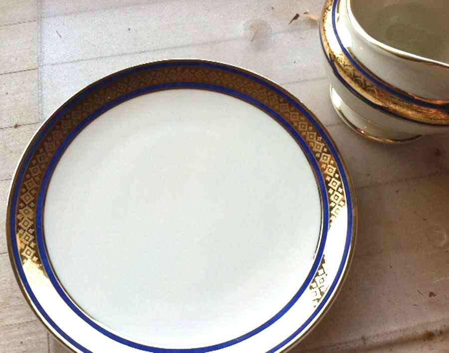 BNL14 Dinner Plate by Bern Lan-1
