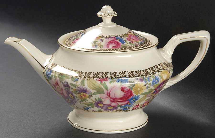 BAV434 Teapot & Lid by Bavaria-1
