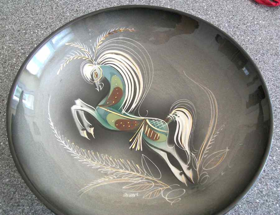 Star Steed Gray 9" 3 Toed Round Bowl by Sascha Brastoff-1