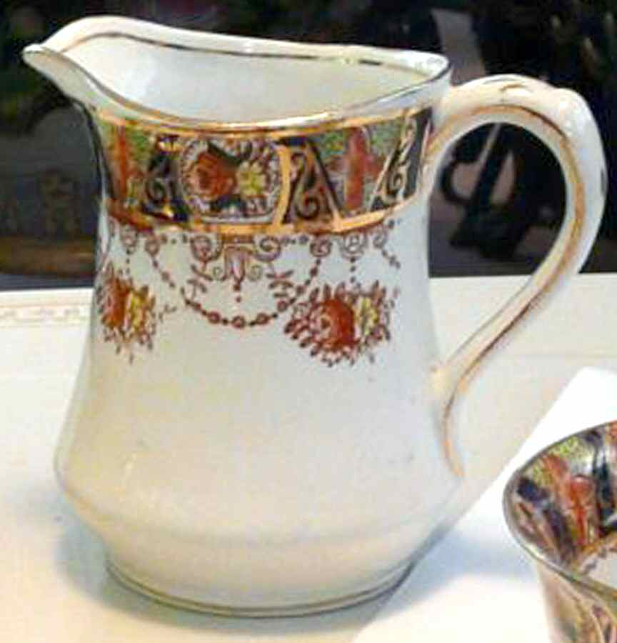 BUB5 Creamer by Burgess Bros-1