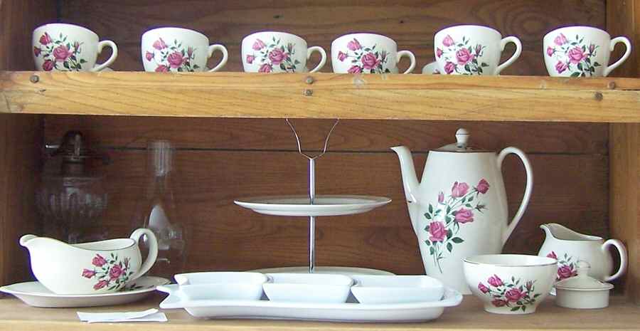 BRA29 Coffee Pot & Lid by British Anchor-1