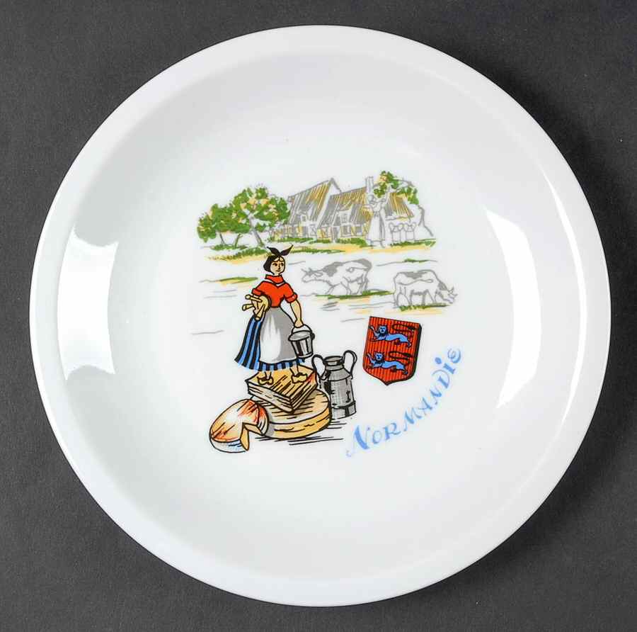 BYY6 Dessert/Pie Plate by Berry (France)-1