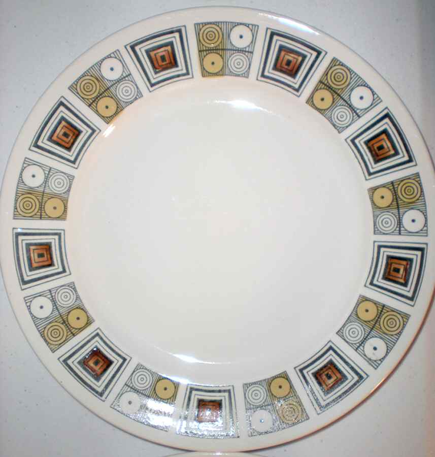 Rushstone Dinner Plate by Broadhurst-1
