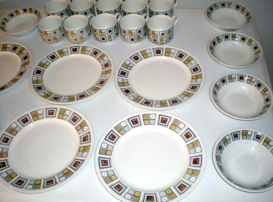 Rushstone Flat Cup & Saucer Set by Broadhurst-1