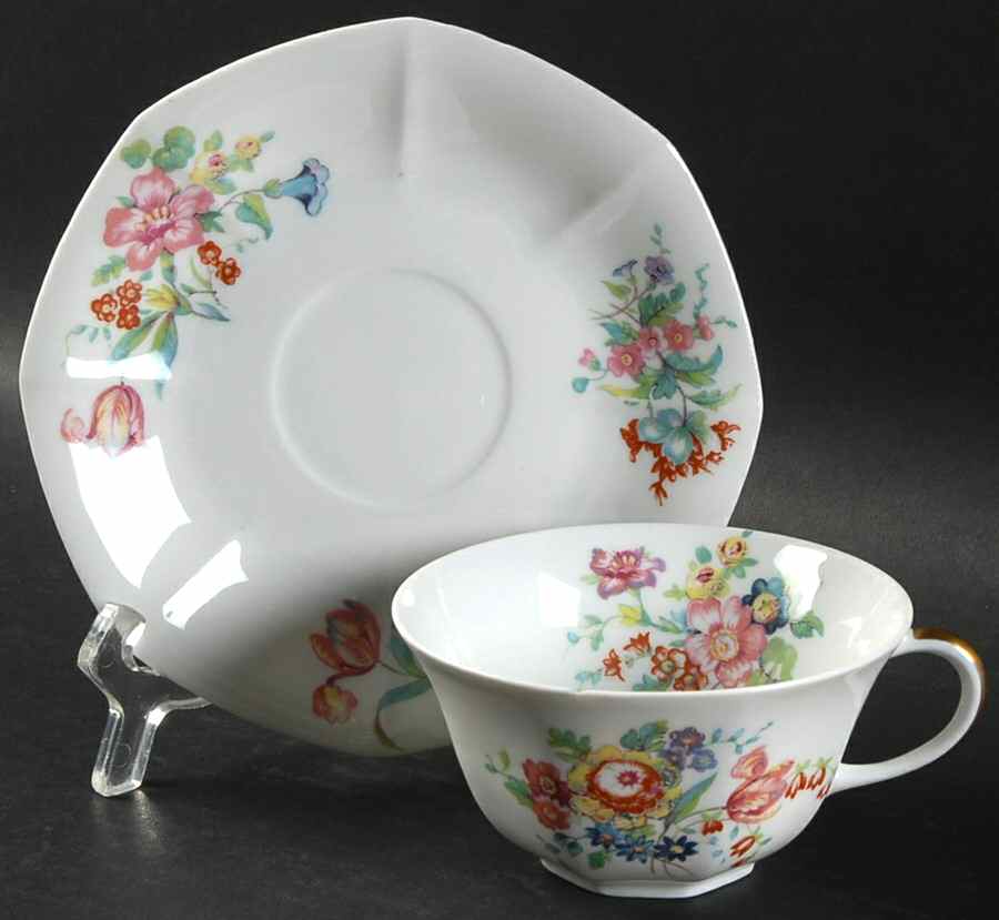 BAL47 Flat Cup & Saucer Set by H Balleroy-1