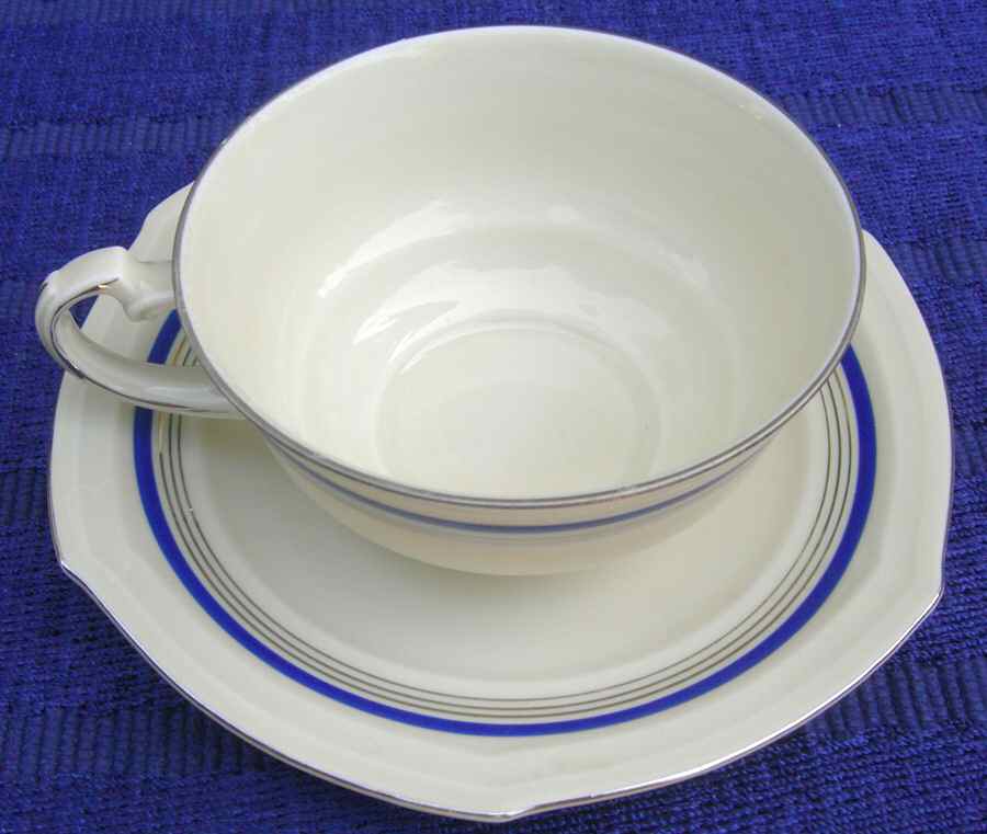 GEI31 Footed Cup & Saucer Set by Gebruder Benedikt-1