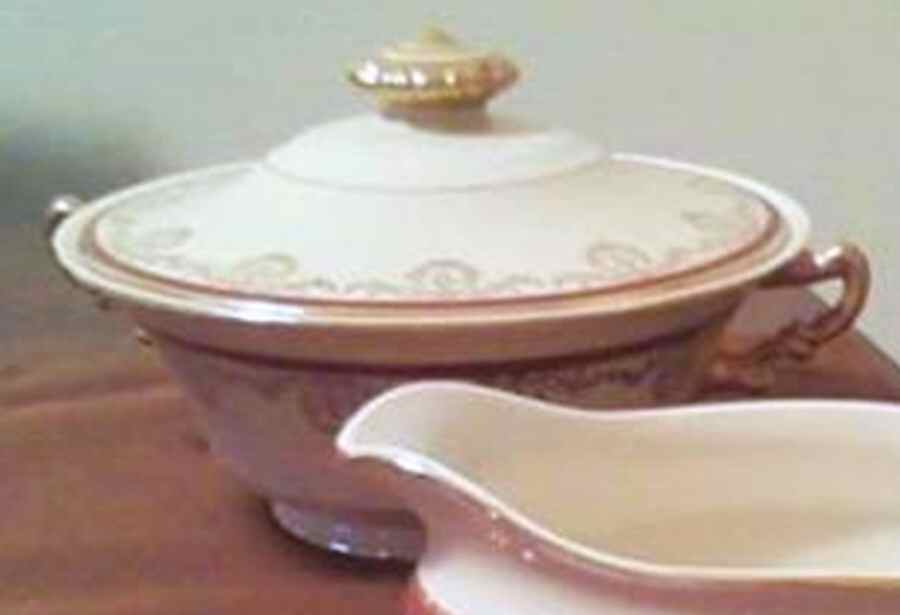 BWO10 Round Covered Vegetable by Bretton Woods-1