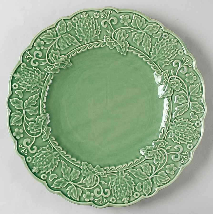 BPI79 Dinner Plate by Bordallo Pinheiro-1
