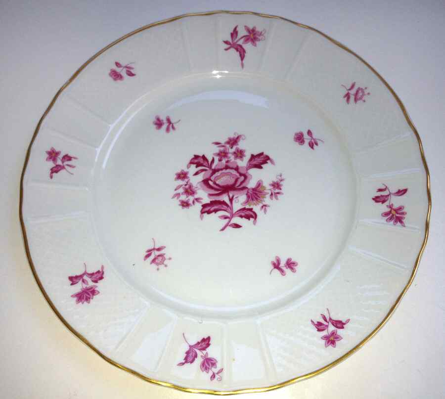 Langeais Pink Dinner Plate by Bernardaud-1