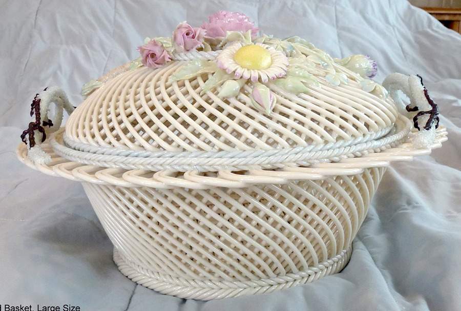 Basketware 6" Round Covered Basket by Belleek Pottery (Ireland)-1