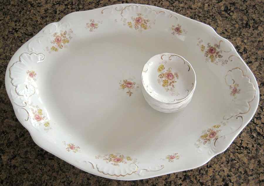 BIS39 14" Oval Serving Platter by Bishop & Stonier-1