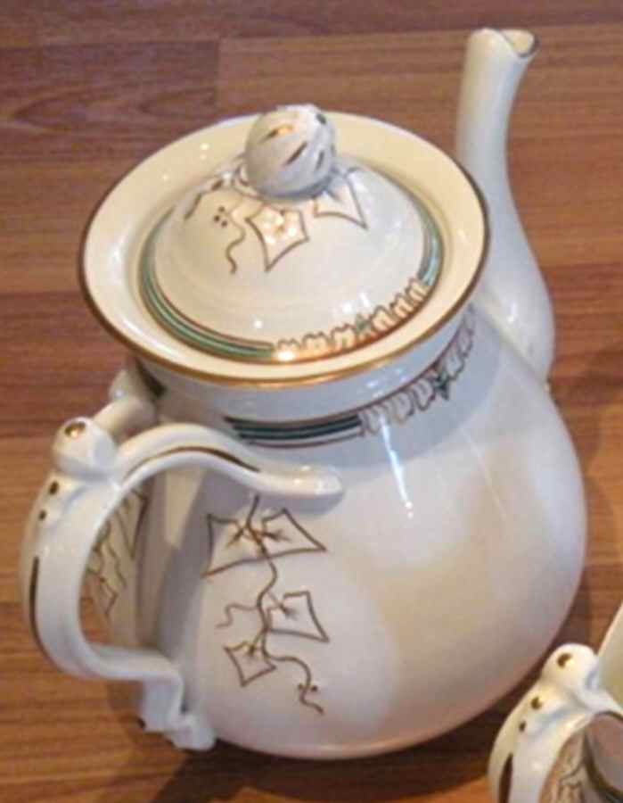 8011 Teapot & Lid by Bridgwood & Son-1