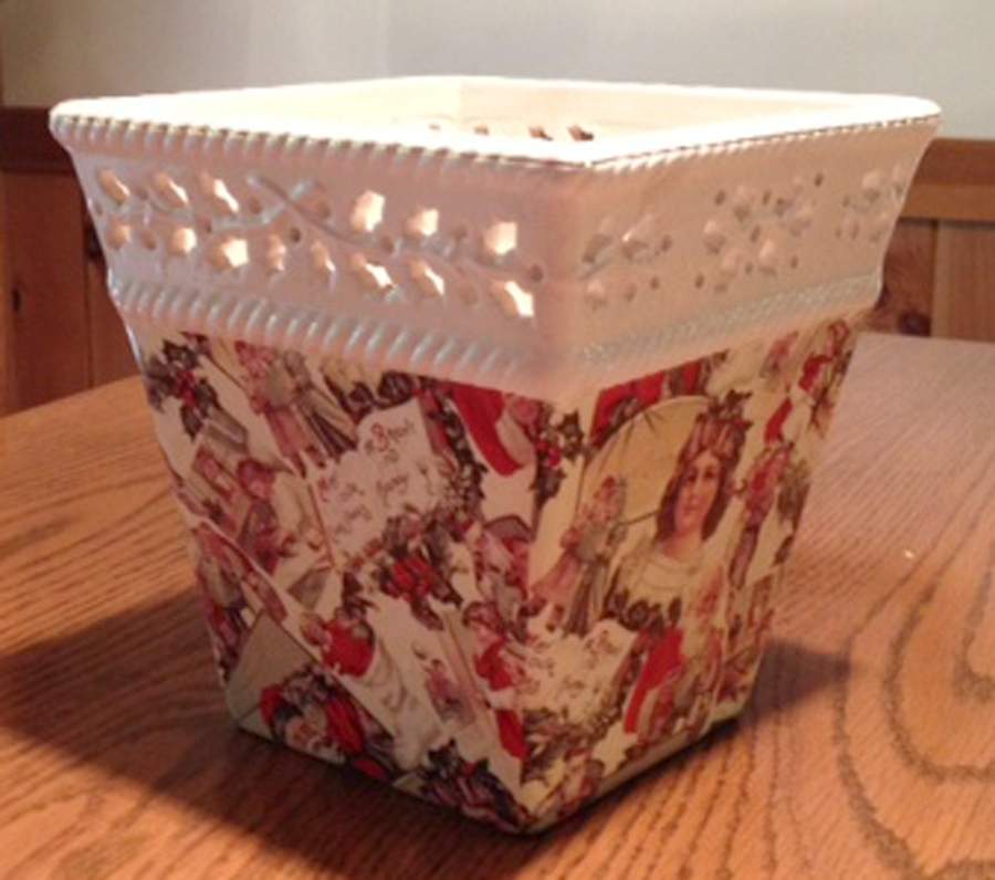 Holiday Chintz Colleaction Large Cachepot by Baum Brothers-1