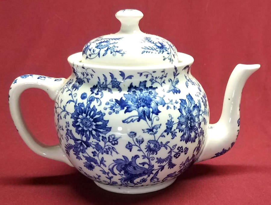 BUF171 Teapot & Lid by Buffalo Pottery-1