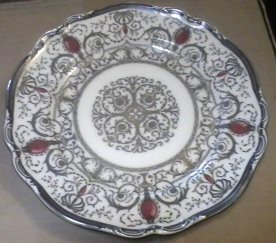 Bruning Platinum Dinner Plate by Black Knight-1