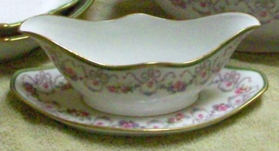 BER659 Gravy Boat with Attached Underplate by Bernardaud-1