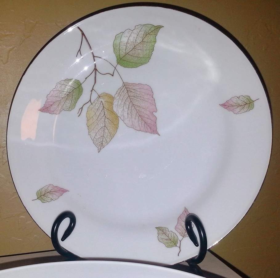 BAV506 Dinner Plate by Bavaria-1