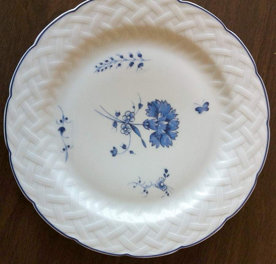 A L'Oeillet Dinner Plate by Bernardaud-1