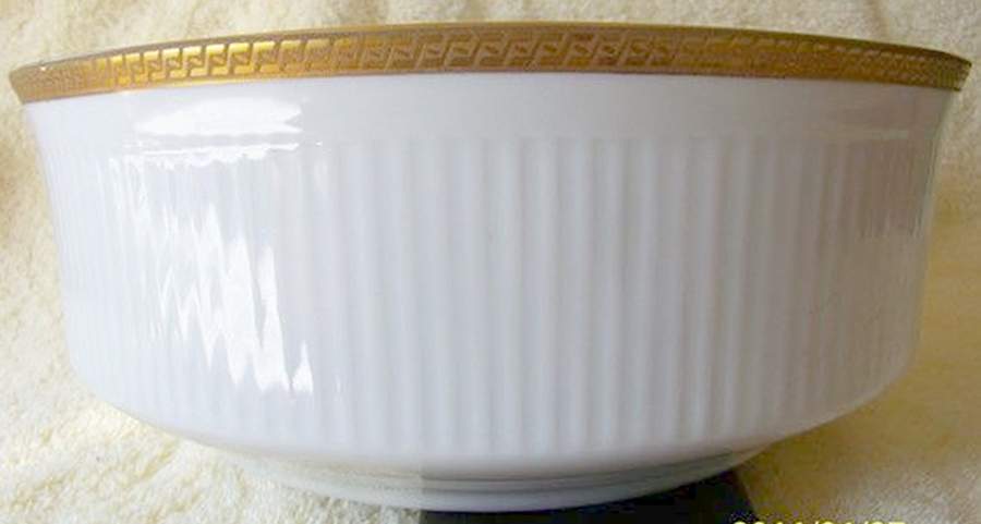 BTH276 9" Round Vegetable Bowl by Bareuther & Co-1