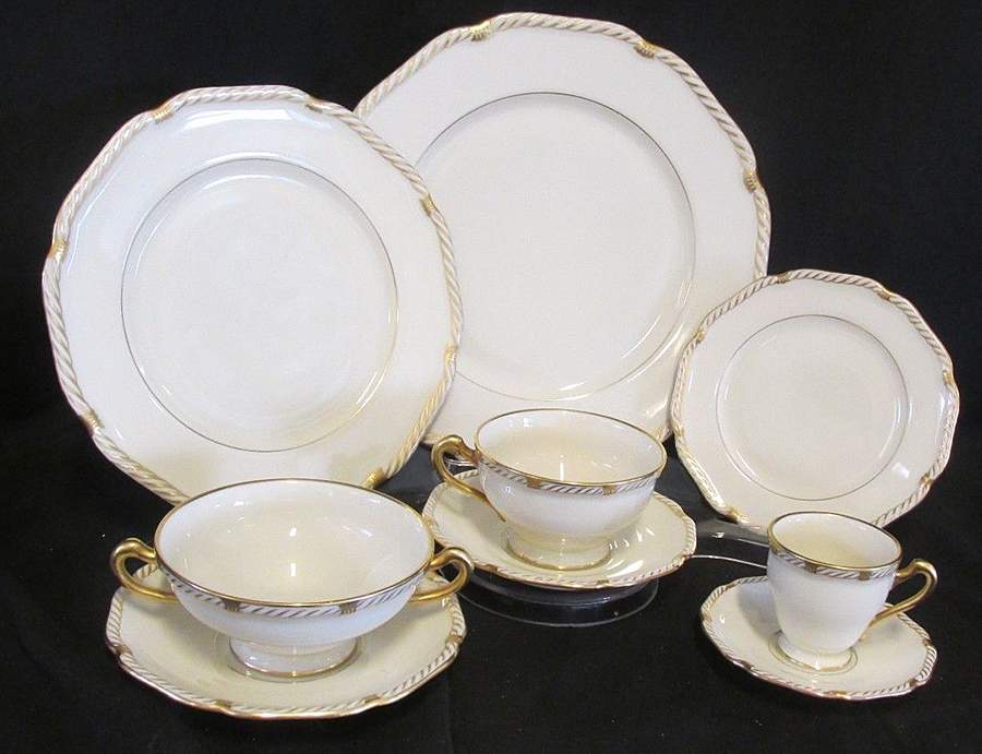 BLK175 Dinner Plate by Black Knight-1