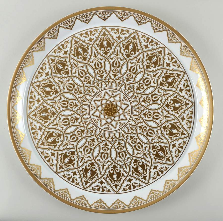 Venise 19" Chop Plate (Round Platter) by Bernardaud-1