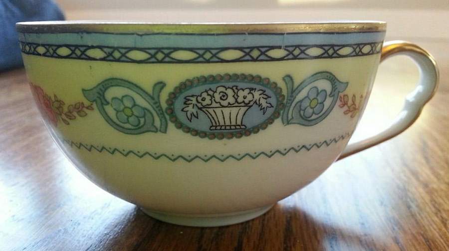 Cambridge Flat Cup by Black Knight-1
