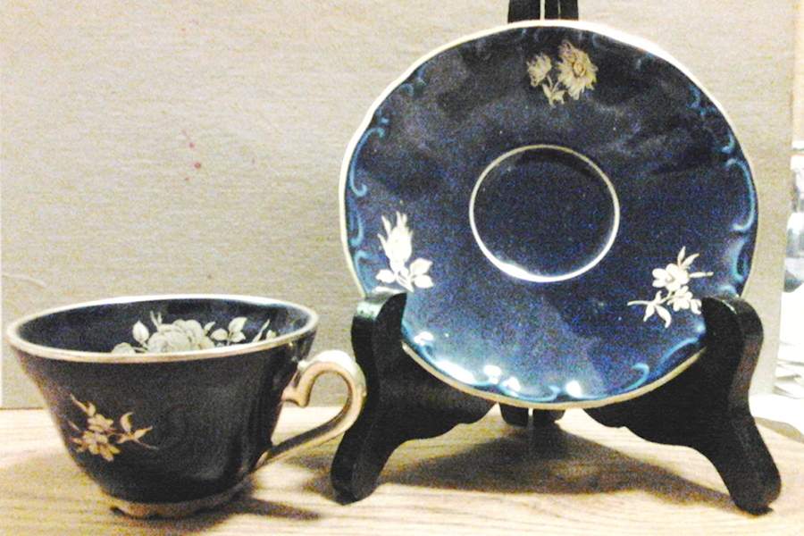 BTH277 Footed Demitasse Cup & Saucer Set by Bareuther & Co-1