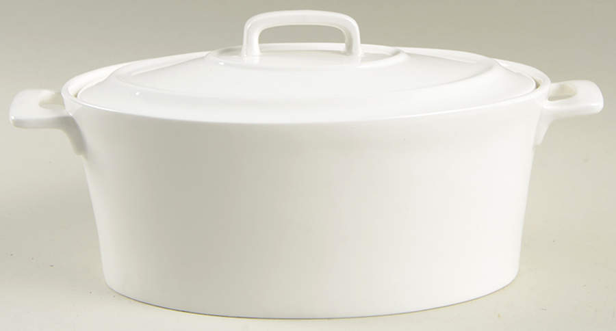 BH21 8" Oval Baker with Lid by Blue Harbor-1